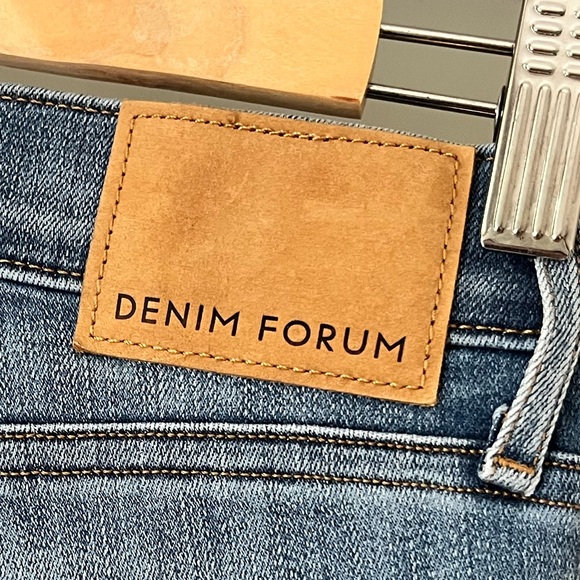 Denim Forum The Nico Mid Rise Skinny Crop Jeans - Picture 7 of 11